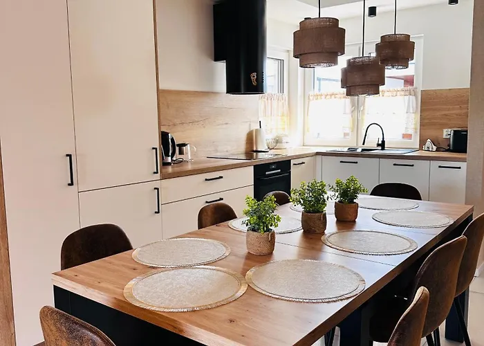 House Alma - Garten & Terrasse Holiday home Trzesacz